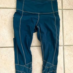 ATHLETA capri blue legging